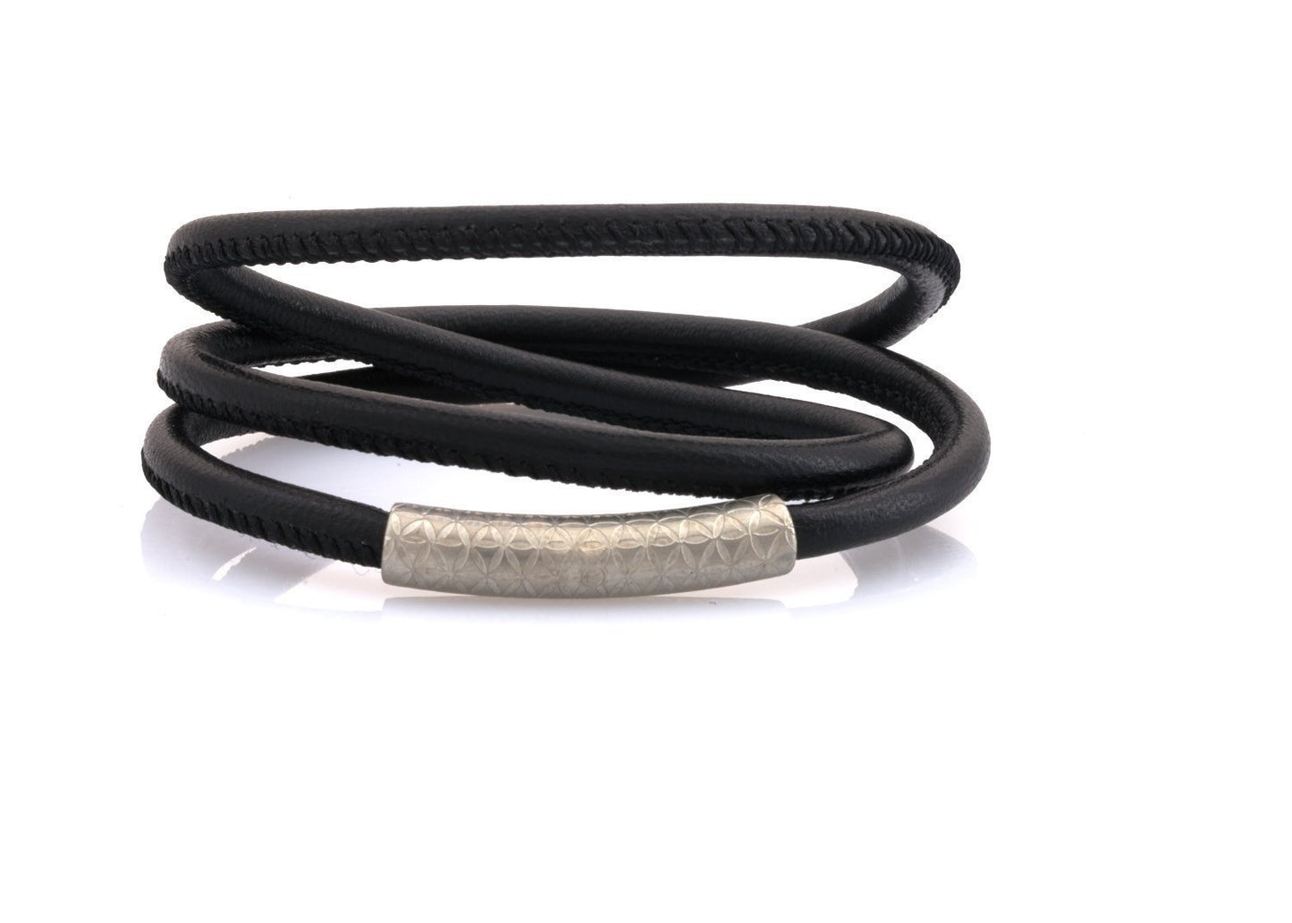 bracelet-woman-minerva-Neptn-FOL-silber-4-schwarz-triple-nappa-leather.jpg